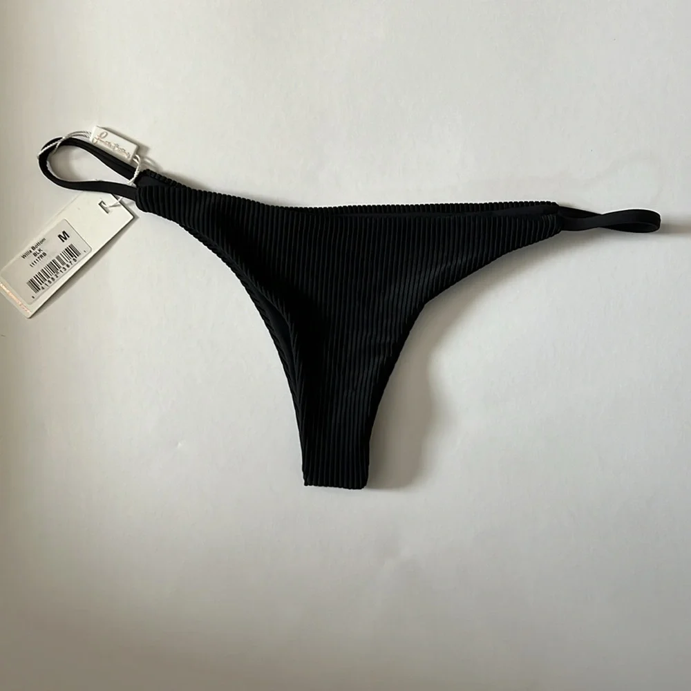 Frankie’s bikinis black Willa bottoms size medium- NWT